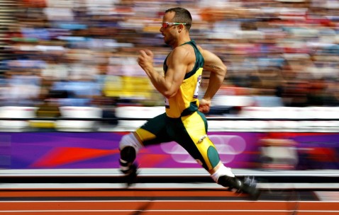 开云体育中心-争议中的智慧，詹姆斯的神来一助如何搅动战术风云？智慧争议，詹姆斯关键助攻颠覆战术棋局