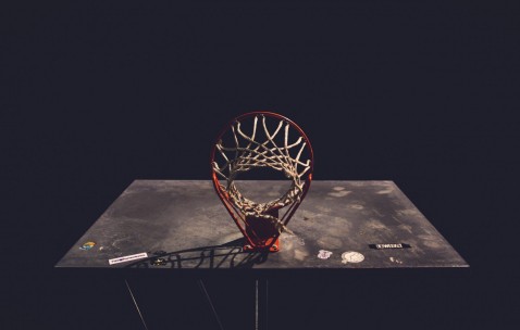 开云体育-德布劳内魔术夜，传球撕裂公牛防线，曼城大胜引发战术革命热议！德布劳内魔术传球撕裂防线，曼城大胜掀起战术革命热议