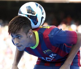 开云体育中心-打破纪录的星光照亮曼联未来之路，新星纪录启明路